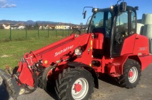 Schäffer nakladač 5650 T - Rabljeni