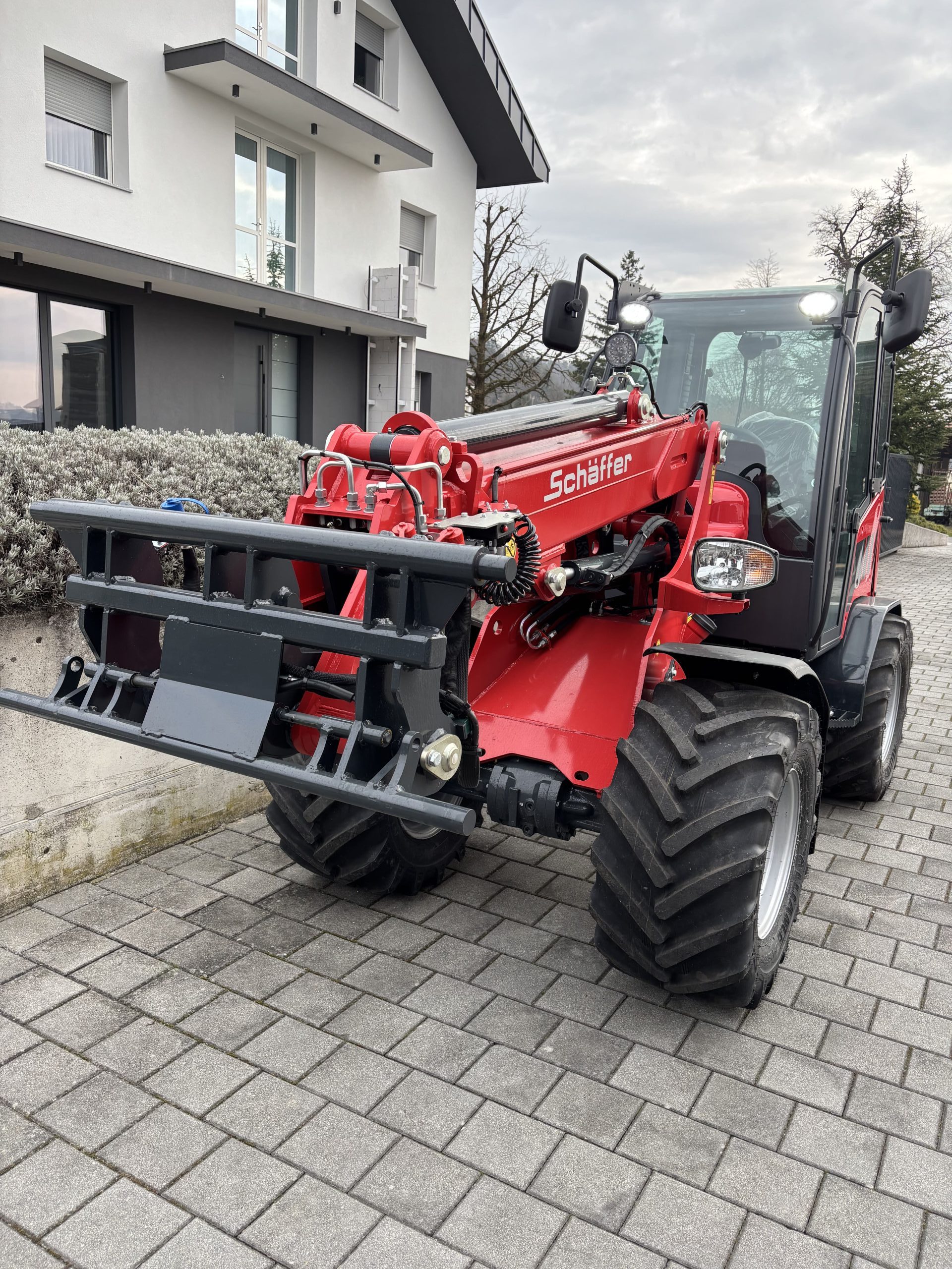 SCHÄFFER UTOVARIVAČ 4670 T-3